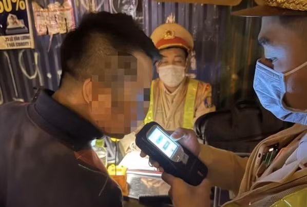 Ngày nghỉ lễ 1/5, 29 người thương vong do TNGT Ngay nghi le 1/5, 29 nguoi thuong vong do TNGT