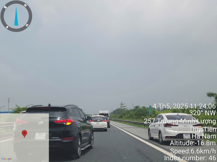 O to noi duoi vao lan khan cap cao toc Phap Van ve Ha Noi-Hinh-7