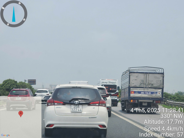 O to noi duoi vao lan khan cap cao toc Phap Van ve Ha Noi