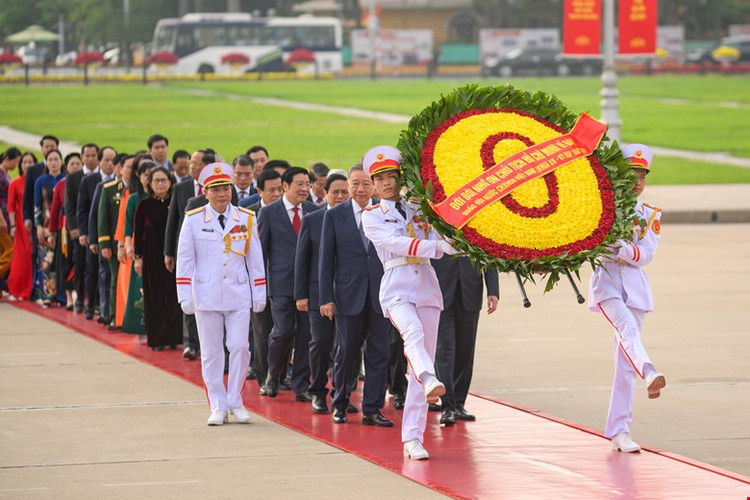 Lanh dao Dang va Nha nuoc vieng lang Chu tich Ho Chi Minh-Hinh-4