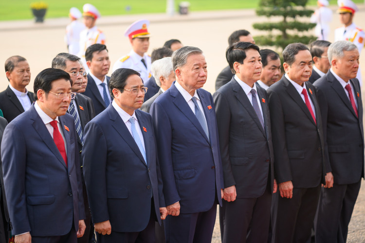 Lanh dao Dang va Nha nuoc vieng lang Chu tich Ho Chi Minh-Hinh-3