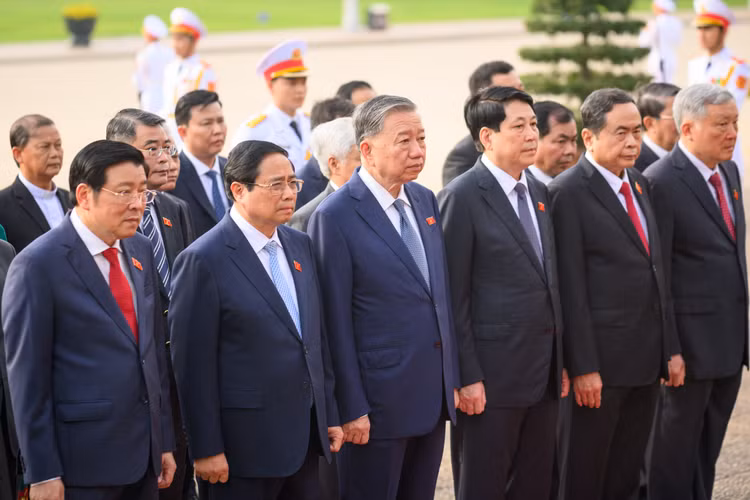 Lanh dao Dang va Nha nuoc vieng lang Chu tich Ho Chi Minh-Hinh-3