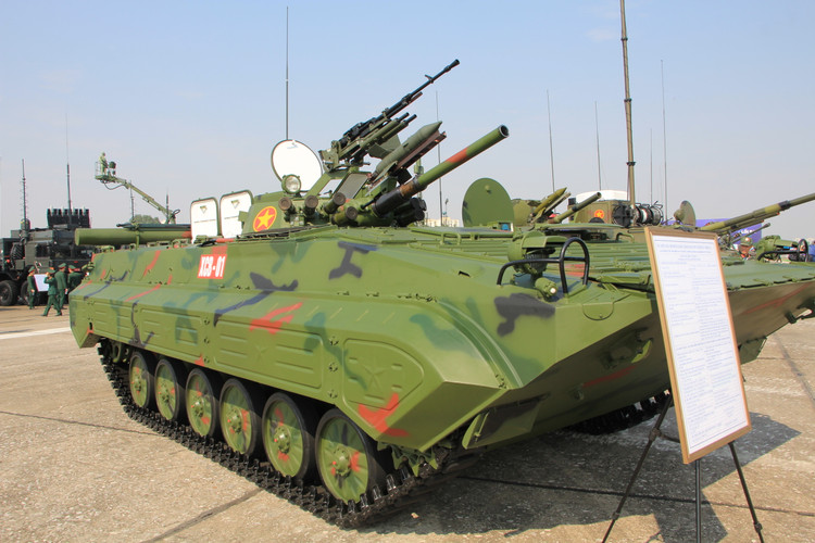 Chiem nguong dan xe tang, phao chu luc Quan doi Nhan dan Viet Nam