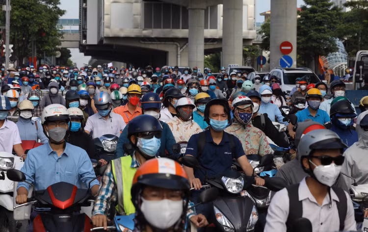 Ha Noi thi diem han che phuong tien giao thong o 2 quan