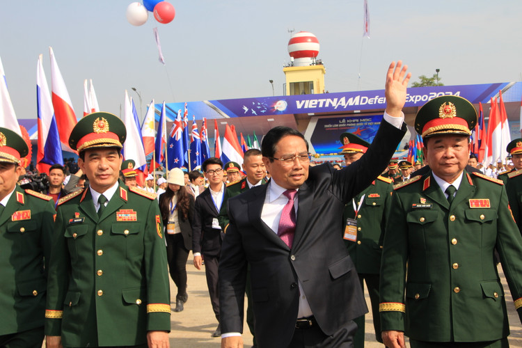Thu tuong Pham Minh Chinh tham Trien lam Quoc phong Quoc te 2024-Hinh-3