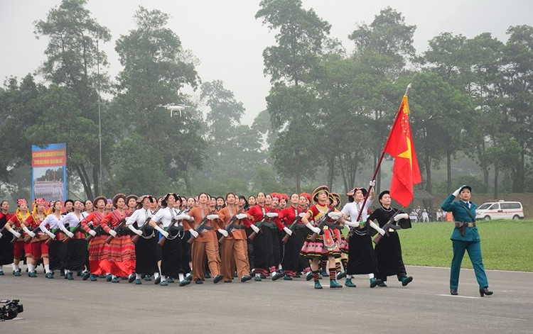 Man nhan buoi hop luyen dieu binh 70 nam Chien thang Dien Bien Phu-Hinh-7