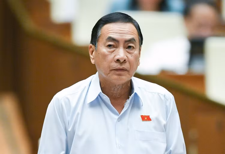 Nop tien khac phuc thi hanh an: Phong, chong tham nhung… nhan van!-Hinh-2