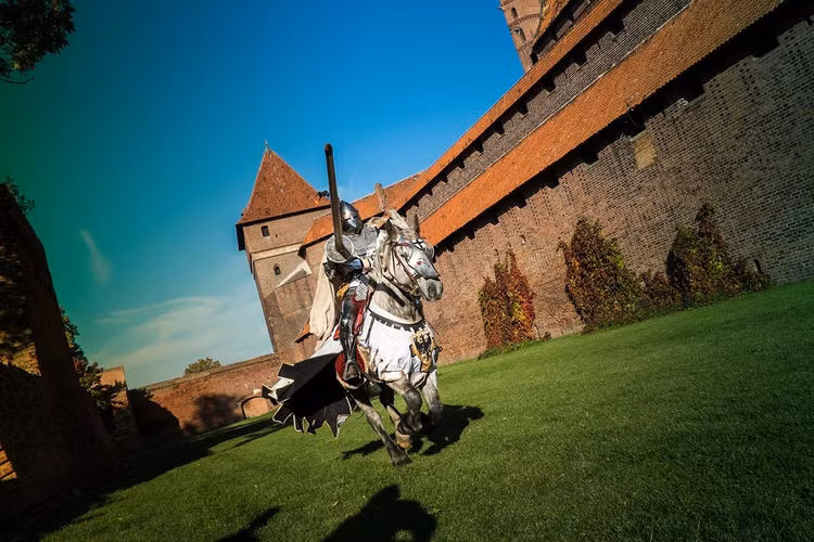 Dep xuat sac lau dai mat hon 130 nam moi hoan thanh-Hinh-9