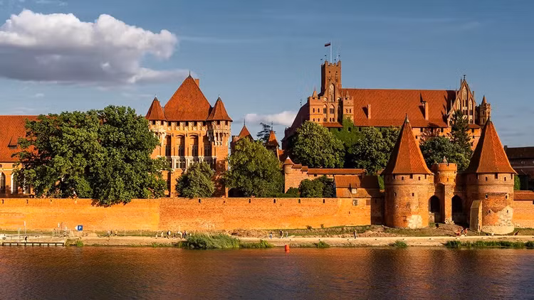 Dep xuat sac lau dai mat hon 130 nam moi hoan thanh-Hinh-4