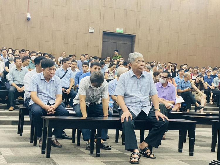 Xet xu ong Le Thanh Than: Ly do toa tra ho so, dieu tra bo sung?