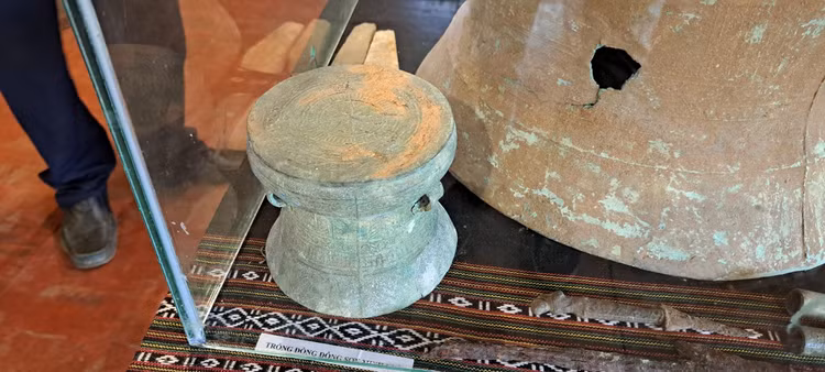 Giam doc Bao tang tinh Gia Lai noi gi ve viec mat trong dong