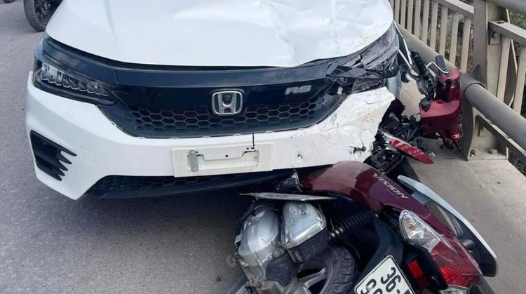 27 nguoi khong the ve nha ngay mong 3 Tet do TNGT