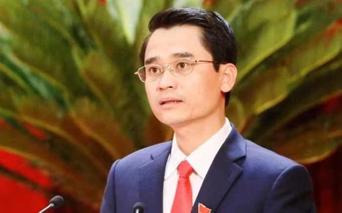 Nguyen Pho Chu tich UBND tinh Quang Ninh bi tuyen 3 nam tu treo