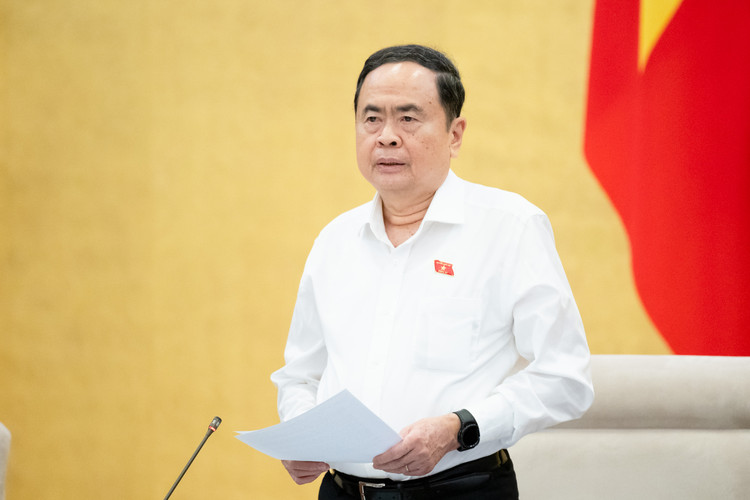 Quốc hội dự kiến họp sớm, xem xét sửa đổi Hiến pháp 2013 Quoc hoi du kien hop som, xem xet sua doi Hien phap 2013