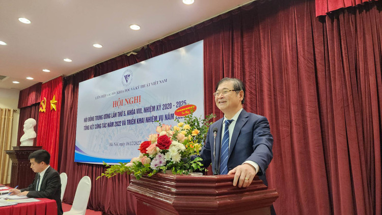 Ong Pham Ngoc Linh duoc bau lam Pho chu tich VUSTA