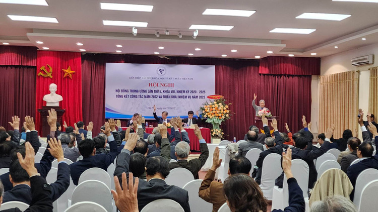 Ong Pham Ngoc Linh duoc bau lam Pho chu tich VUSTA-Hinh-2