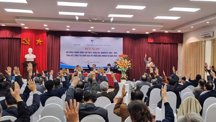 Ong Pham Ngoc Linh duoc bau lam Pho chu tich VUSTA-Hinh-2