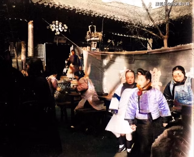 Dung AI phuc che cuoc song thoi nha Thanh, lo giai nhan tuyet sac-Hinh-6