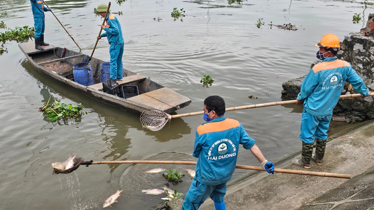 Ca chet troi tran ngap song Sat, may xuc duoc dieu truc vot-Hinh-8