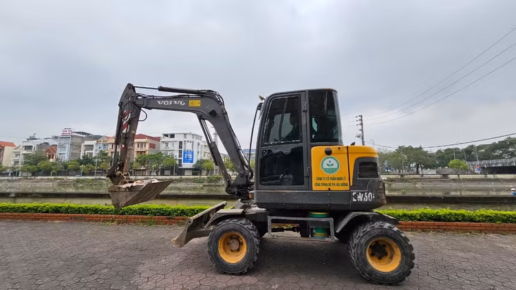 Ca chet troi tran ngap song Sat, may xuc duoc dieu truc vot-Hinh-11