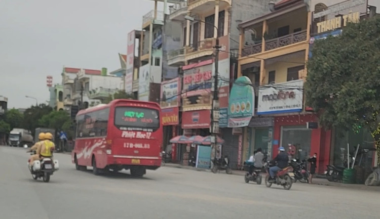 Loat ben xe “tha troi” quy trinh kiem soat an toan xe khach-Hinh-2