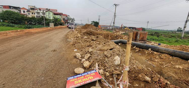 Ha Noi: Duong Song Phuong - Son Dong i ach thi cong, bao gio xong?