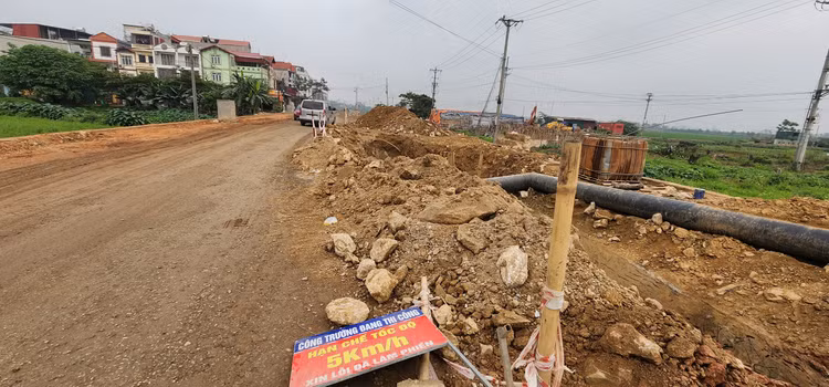 Ha Noi: Duong Song Phuong - Son Dong i ach thi cong, bao gio xong?