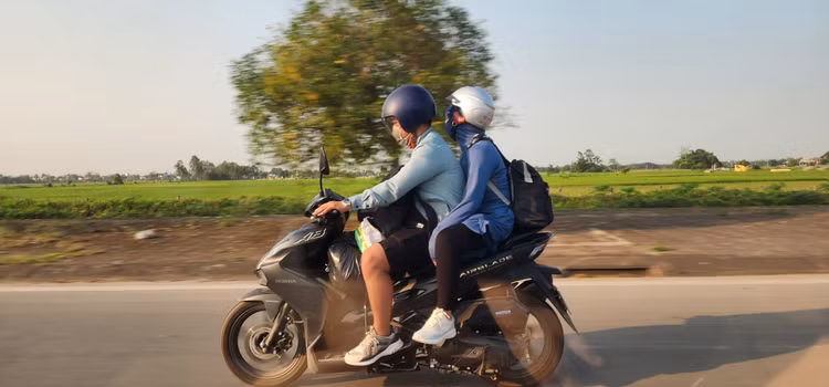 Chua het nghi le, nguoi dan linh kinh do dac som keo ve Ha Noi-Hinh-4