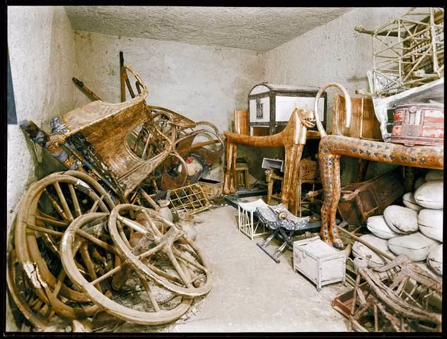 Chan dong co vat danh thuc than linh trong lang mo pharaoh Ai Cap-Hinh-10