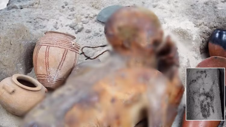 Tim thay xac uop lau doi nhat the gioi, toc nhuom do ky bi-Hinh-3