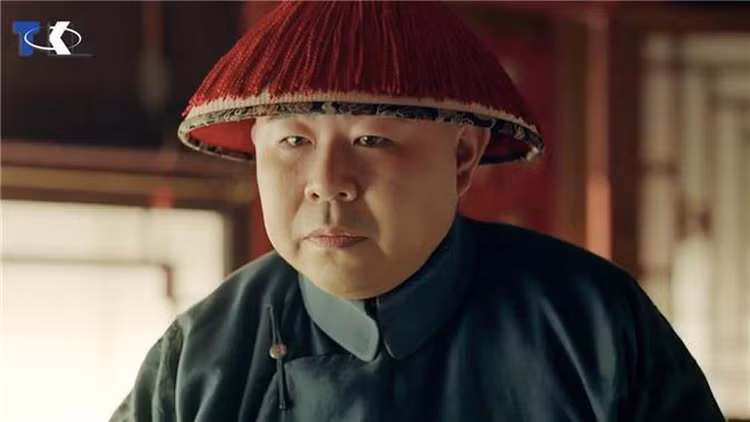 Chan dung thai giam giau khet tieng, sanh ngang tham quan Hoa Than-Hinh-10