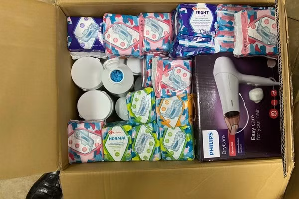 4 nu tiep vien va loat vu van chuyen ma tuy qua duong hang khong-Hinh-14