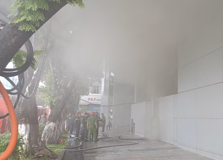 Da Nang: Chay tang ham Nha hat Trung Vuong-Hinh-3