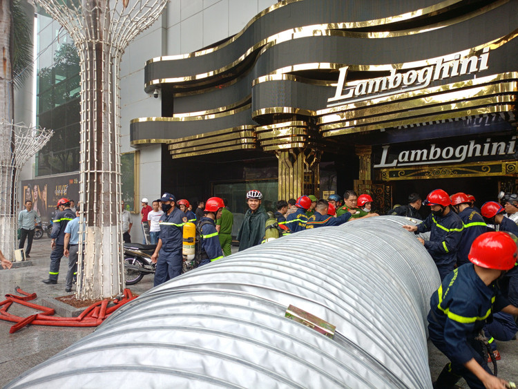 Đà Nẵng: Cháy tầng hầm Nhà hát Trưng Vương Da Nang: Chay tang ham Nha hat Trung Vuong