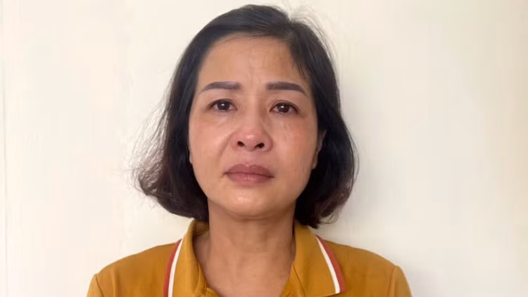 Diem mat quan chuc Thanh Hoa bi UBTW goi ten, ky luat-Hinh-11