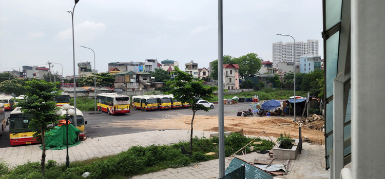 Tram trung chuyen 200 ty cua Transerco chua xay xong, xe buyt do la liet-Hinh-9