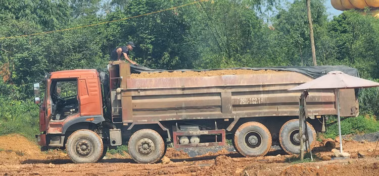 Chan dung xe qua tai tu mo dat phuc vu vanh dai 4-Hinh-3