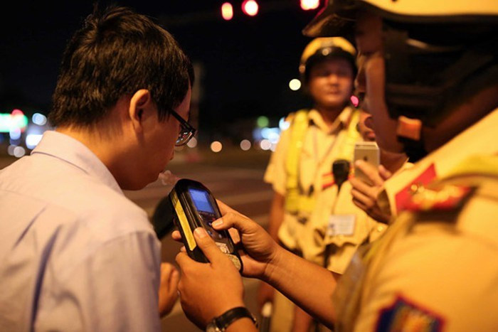 Bo Y te de xuat quy dinh nong do con trong mau, hoi tho