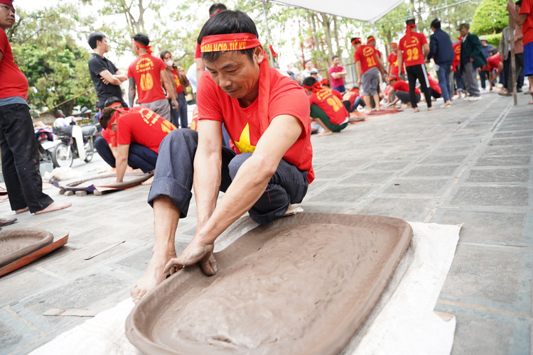 Ve Hai Duong, xem nu phao thu choi phao dat-Hinh-6