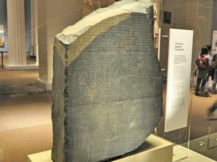 Phien da khac ngon ngu bi an, chuyen gia 'xoan nao' giai ma-Hinh-9