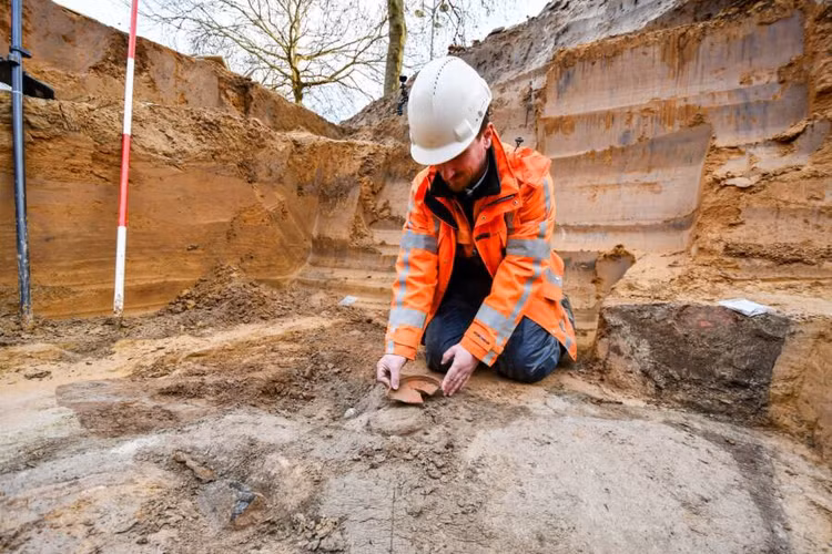 Mo mo co 2.000 tuoi choang vang danh tinh chu nhan-Hinh-4