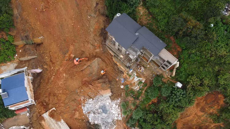 Sat lo kinh hoang tai Da Lat: Thay gi tu viec quan ly xay dung?