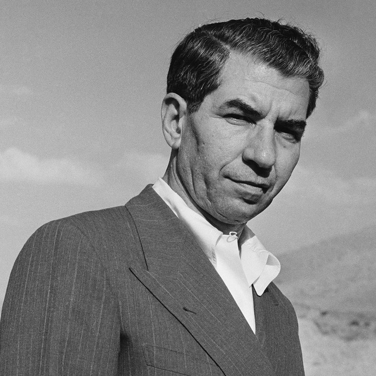 Ong trum mafia nao “ban tin” quan trong cho My trong The chien 2?-Hinh-4