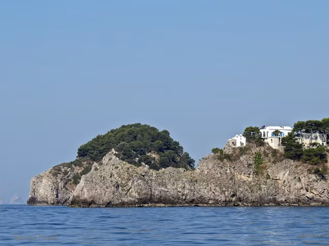 Nhung hon dao co hinh dang doc nhat vo nhi tren the gioi-Hinh-10