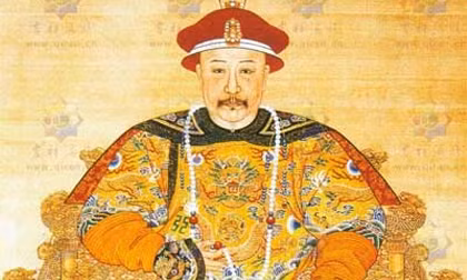 Vi sao vua Can Long trong dung tham quan Hoa Than?