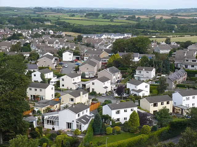 Giat minh ben trong nhung thi tran doc la nhat hanh tinh-Hinh-8