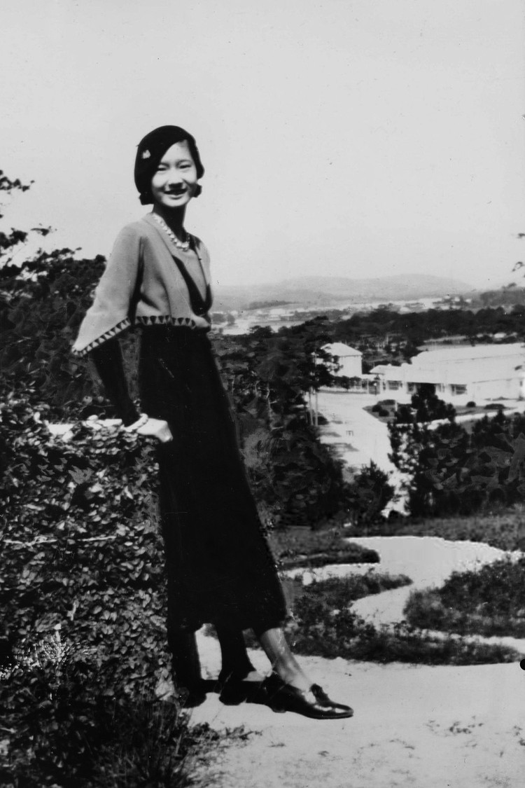 Nhan sac cuc pham cua Nam Phuong hoang hau khien Bao Dai si me-Hinh-2