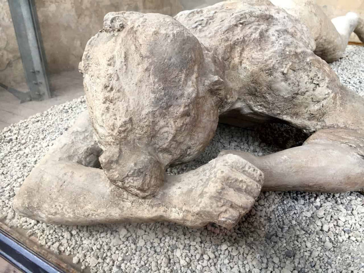 Hãi hùng thảm họa “xóa sổ” cả thành phố gần 2.000 năm trước - Hình 7 Hai hung tham hoa “xoa so” ca thanh pho gan 2.000 nam truoc-Hinh-7