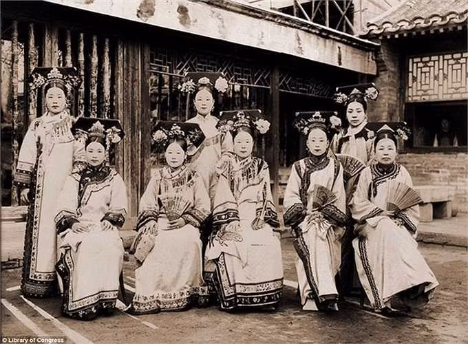 Anh hiem thoi nha Thanh: Lo nhan sac cuc pham hoang hau Uyen Dung-Hinh-5