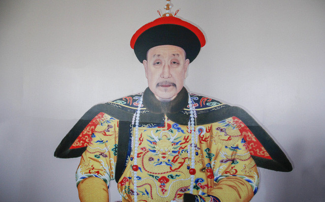 Loi tien tri cua thay tuong so khien Can Long so hai, voi nhuong ngoi-Hinh-2